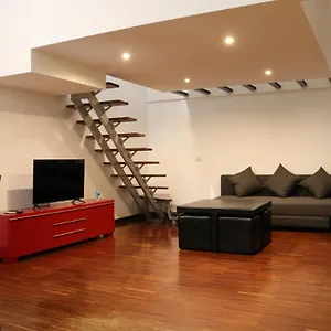cozy-large-loft-famagosta.it-lombardy.com/