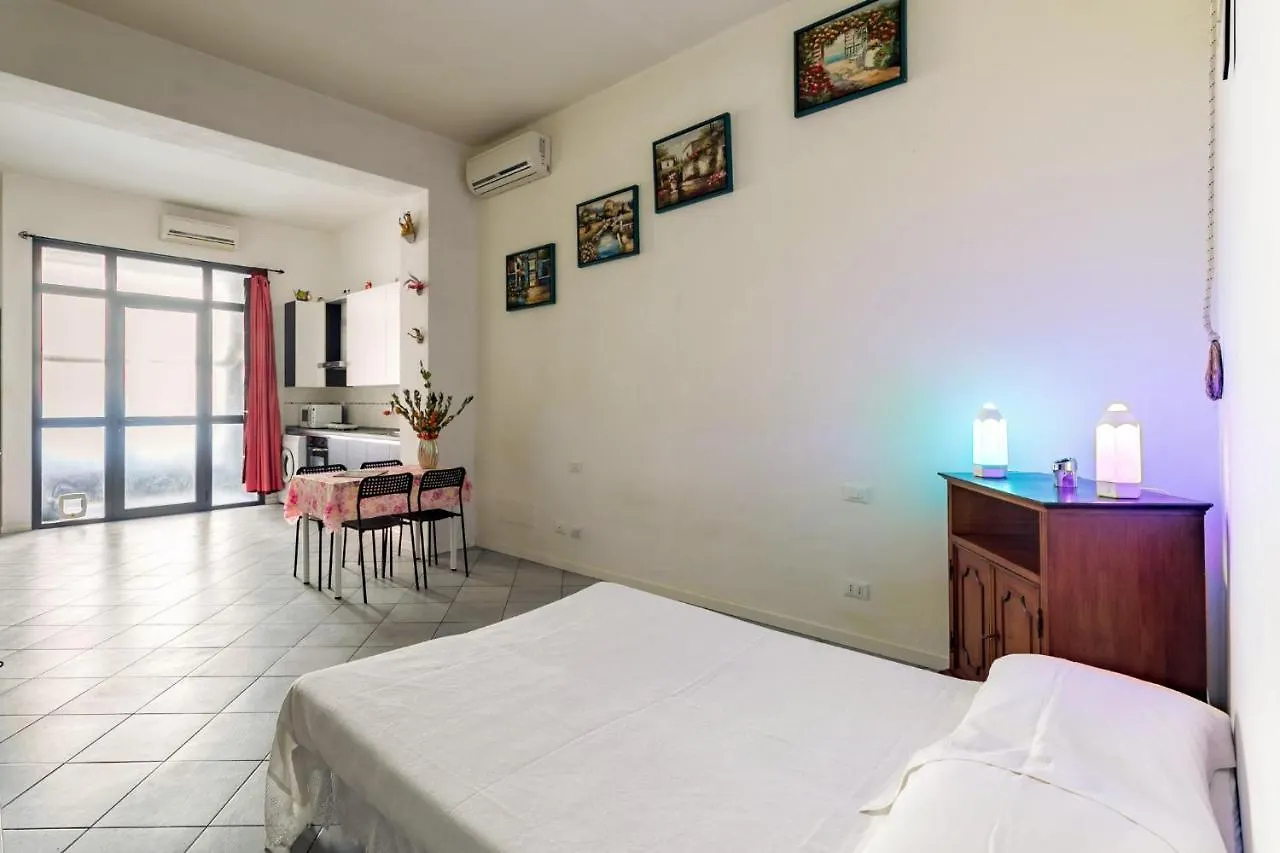 Essenza Holiday House Firenze 0*,
