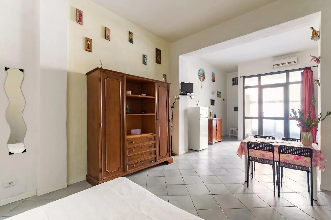 Essenza Holiday House - Florence - By Host4U Apartmán